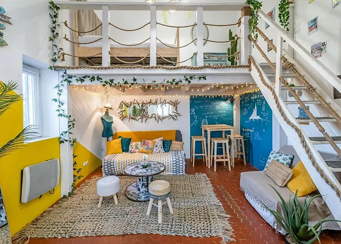 Suites En Plein Coeur Du Panier Et Vieux Port