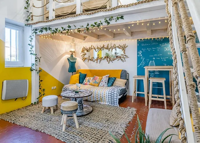 Suites En Plein Coeur Du Panier Et Vieux Port
